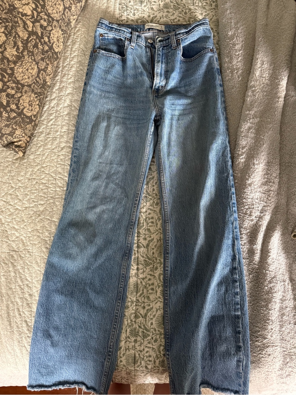 Abercrombie & Fitch Women's Straight-Leg Jeans in Light Blue Denim